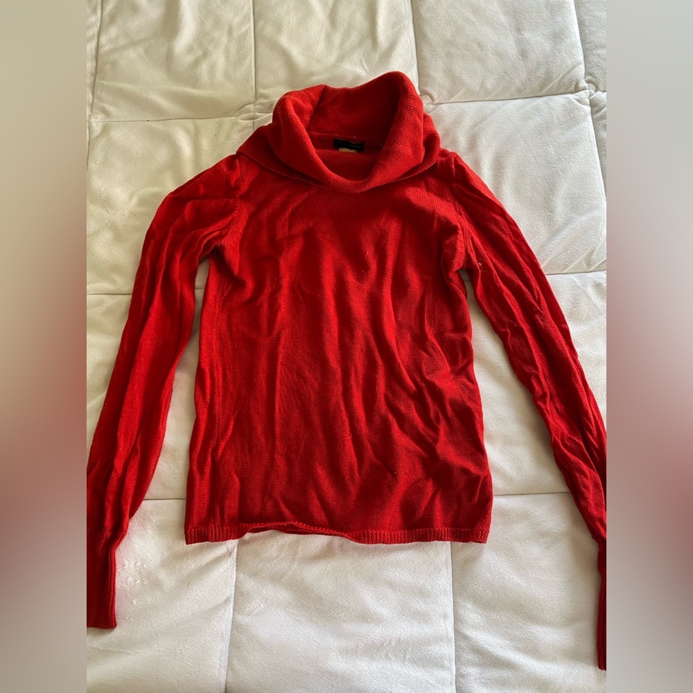 JCrew red sweater size small